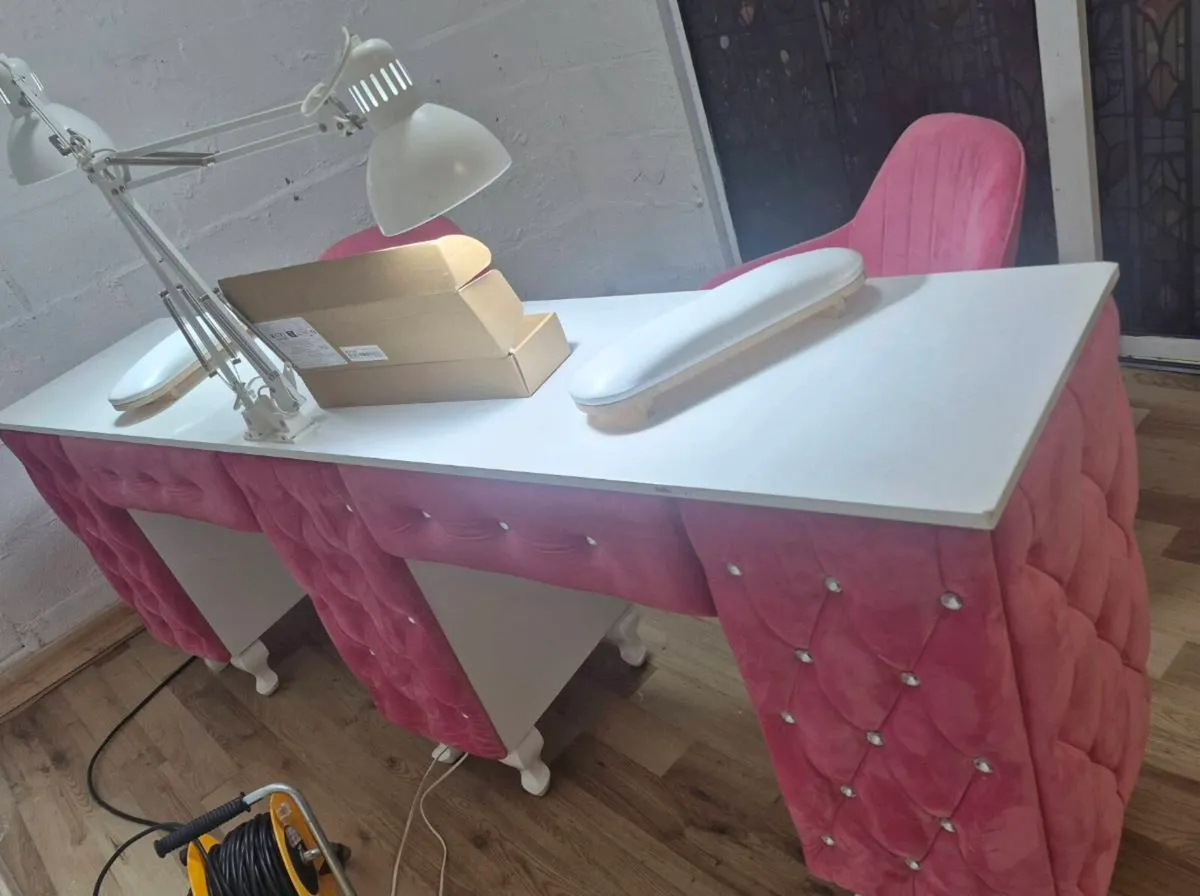 Nail Technician Set up ,Dublin Delivery - Image 3