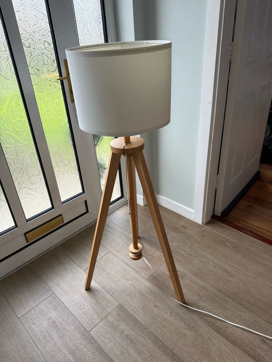 Floor lamp - Image 1
