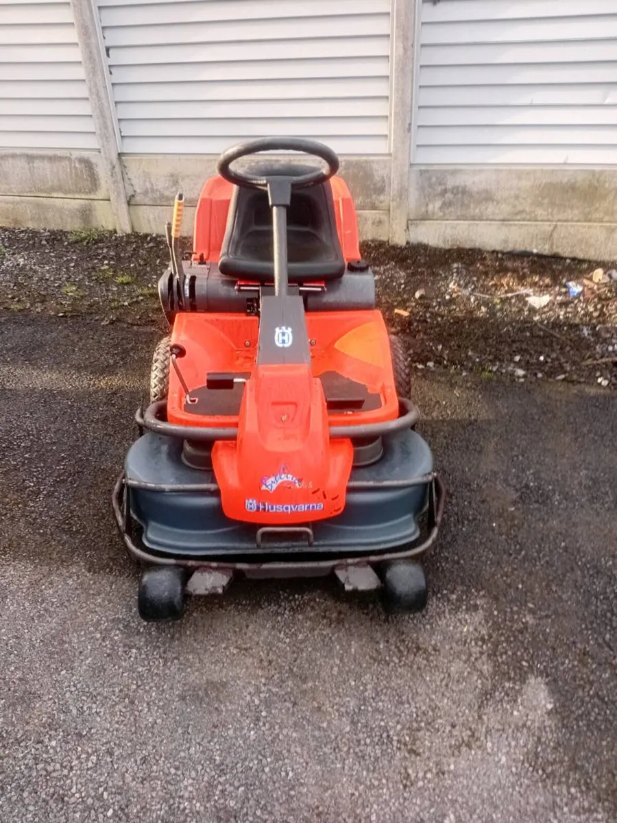Ride on lawnmower - Image 2