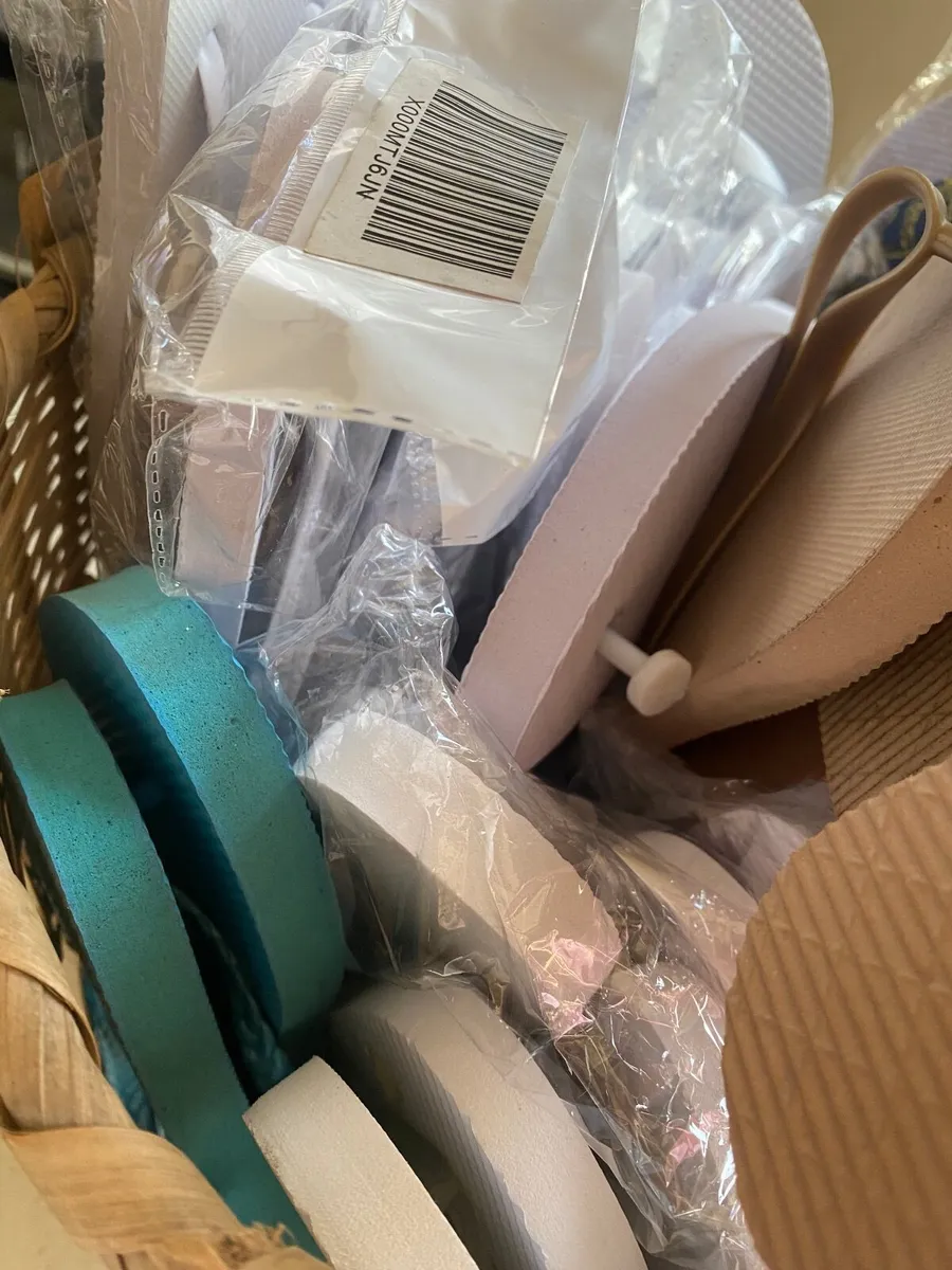 Wedding Decor Flip Flops - Image 1