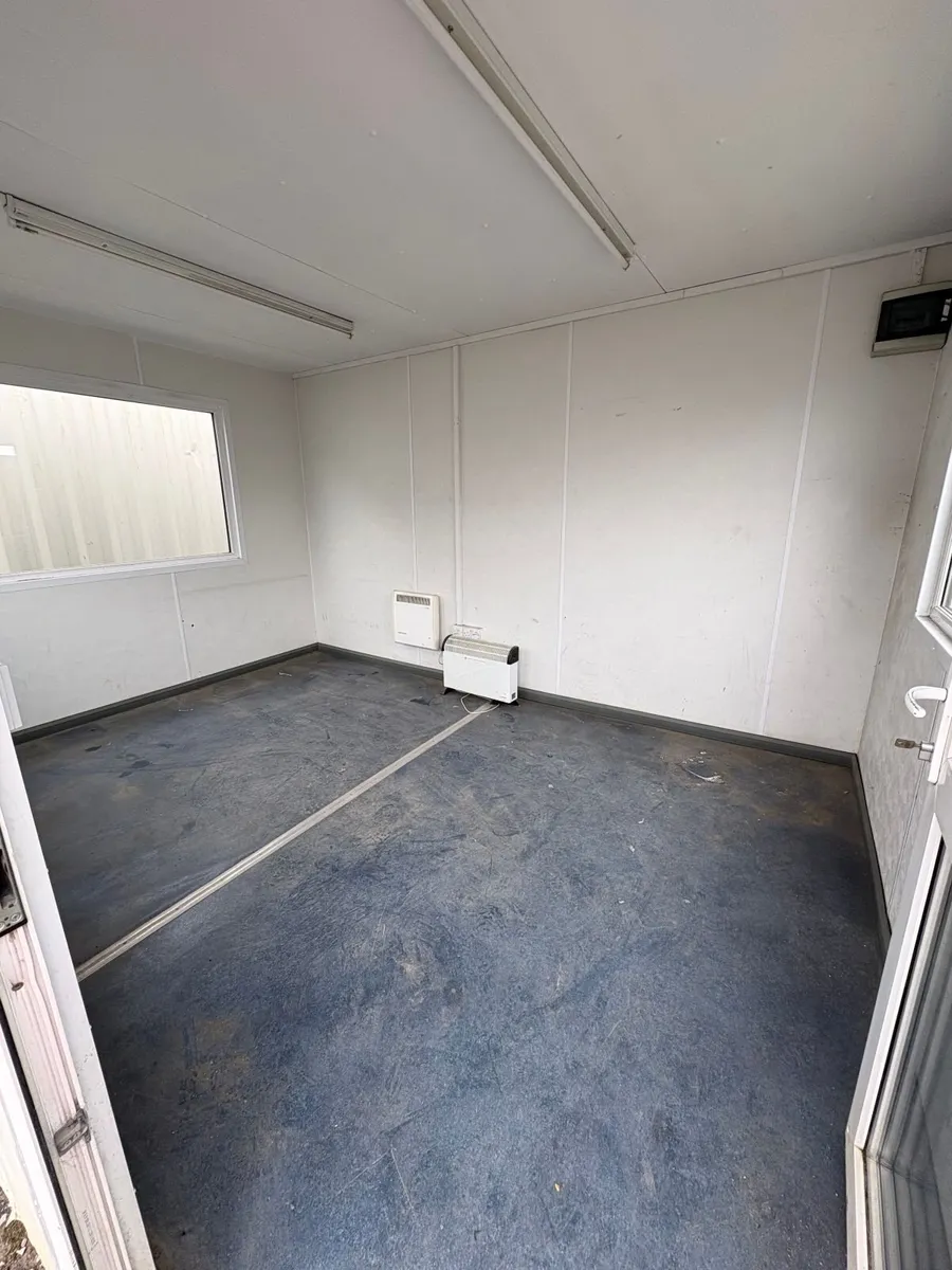 4.2m x 3m Open Plan Cabin - Image 2