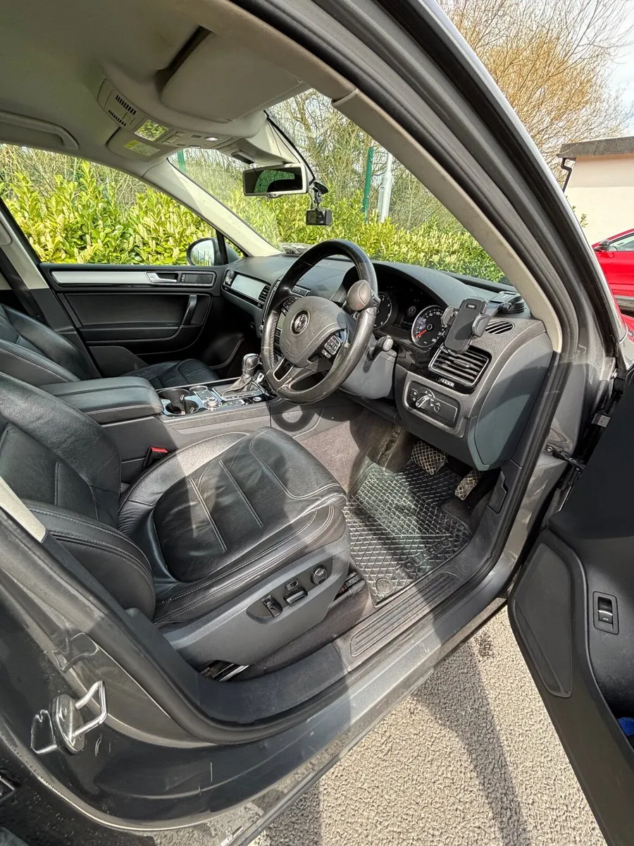 Volkswagen Touareg 2016 - Image 3