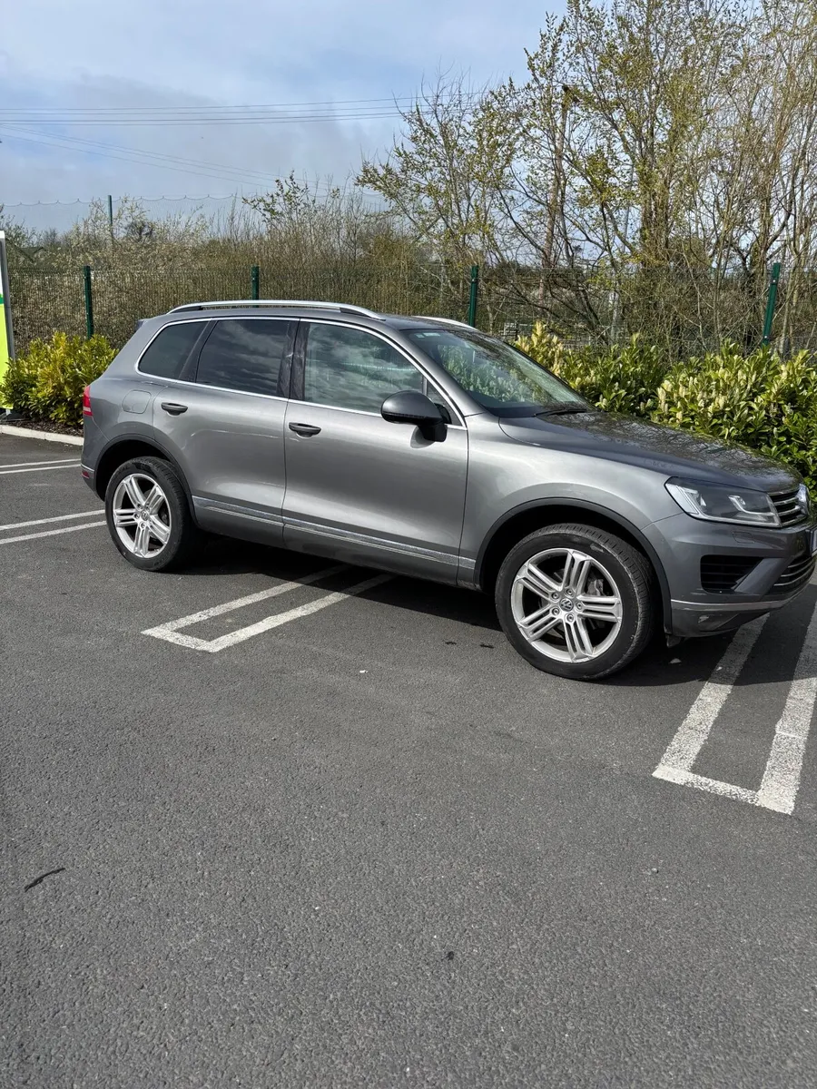 Volkswagen Touareg 2016 - Image 1