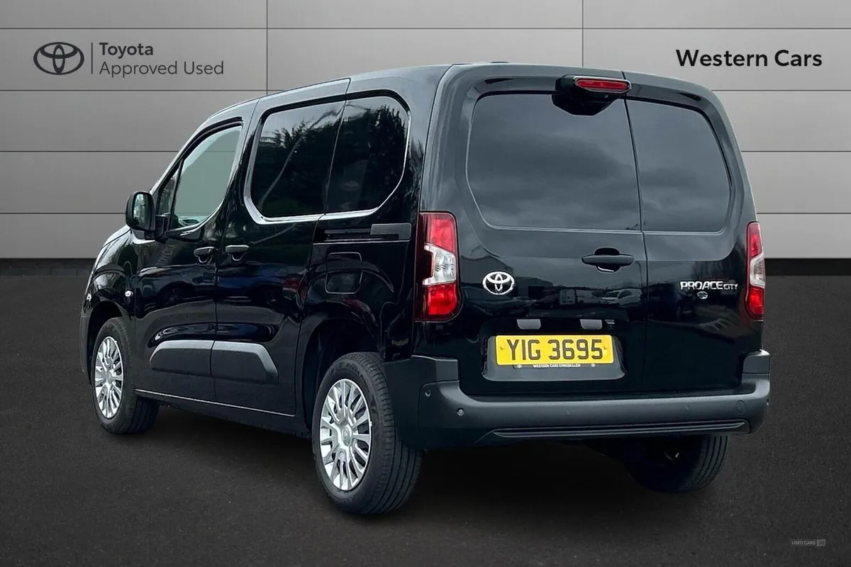 Toyota Proace City 1.5 BlueHDi Icon Short Panel Va - Image 4