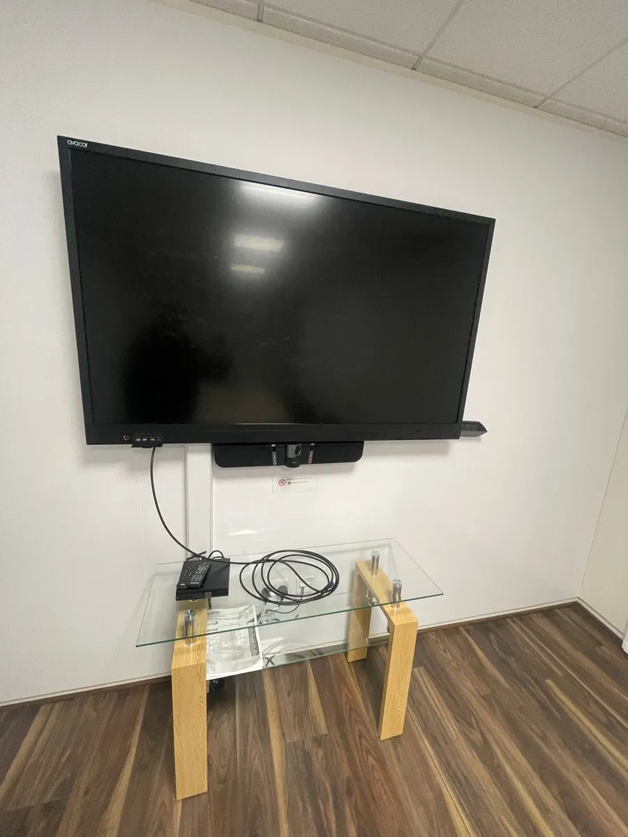 67” meeting Room Display - Image 1