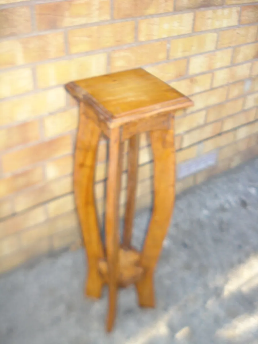 RUSTIC MEXICAN PINE PLANT STAND. - Image 3