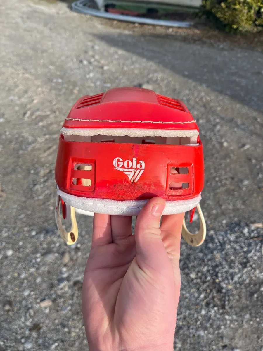 Oldstyle red senior Gola - Image 1