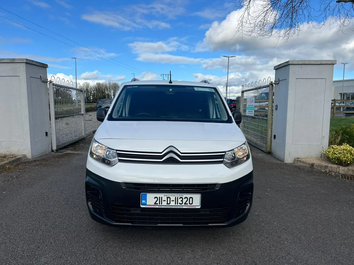 Citroen Berlingo 2021 - Image 2