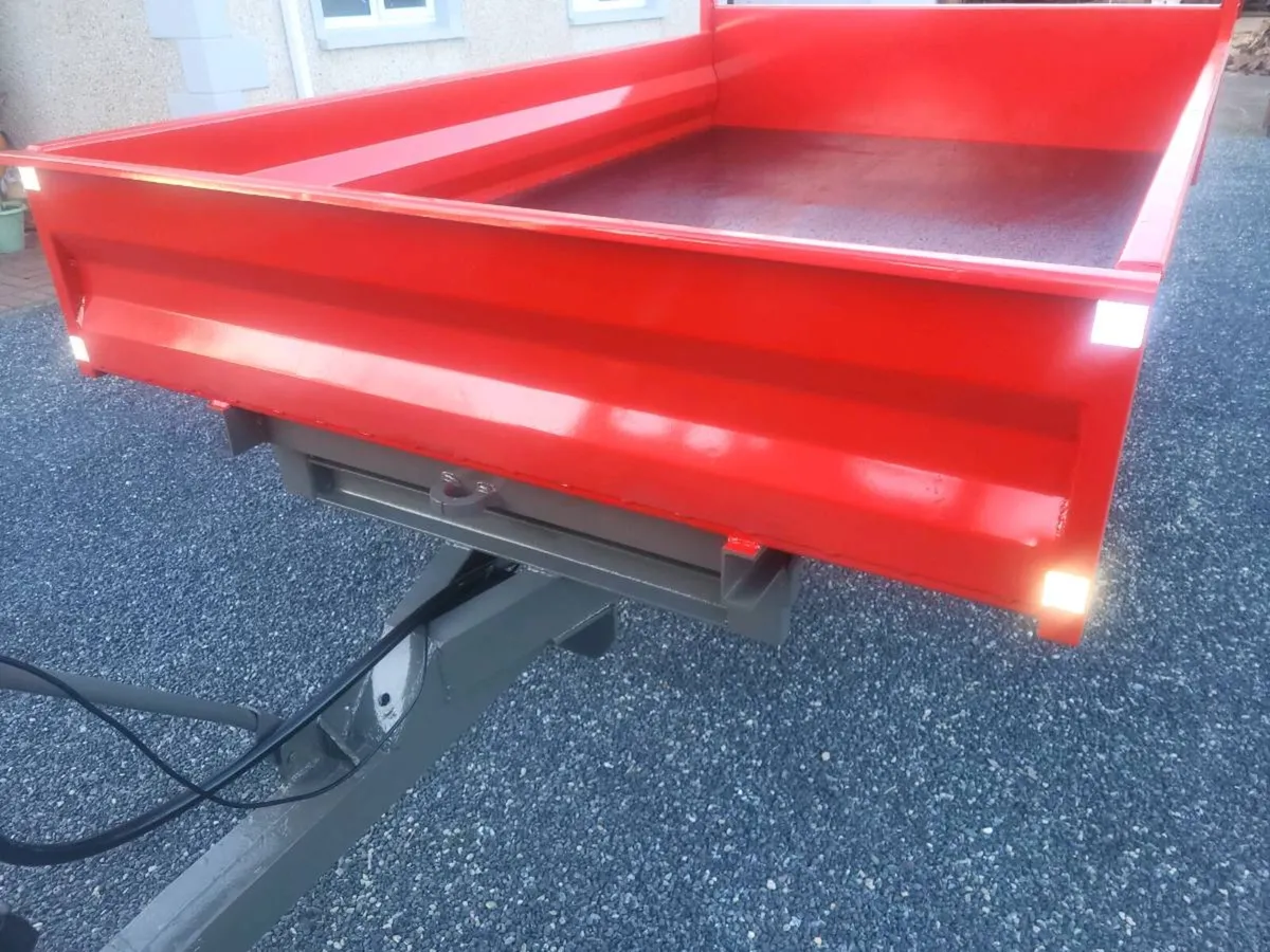 Tipping trailer - Image 3