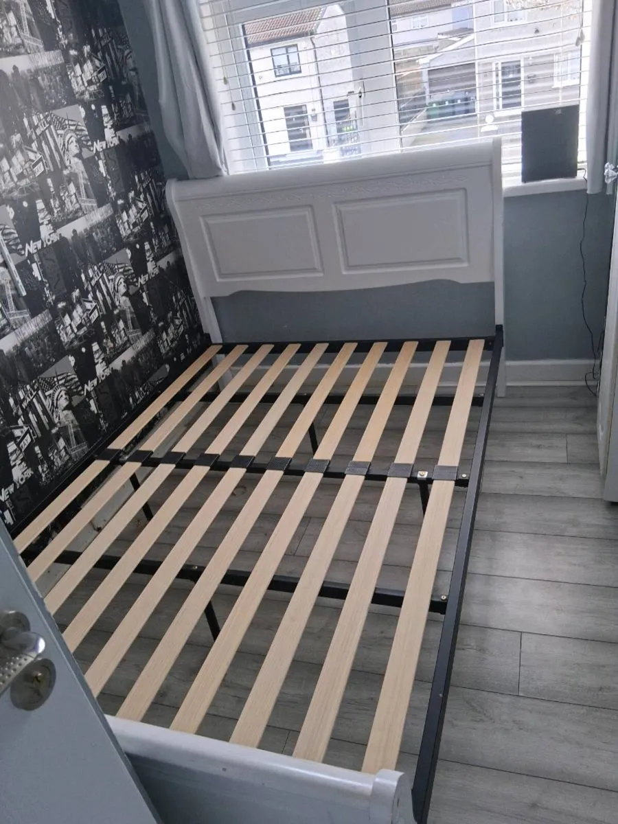 Double bed - Image 3