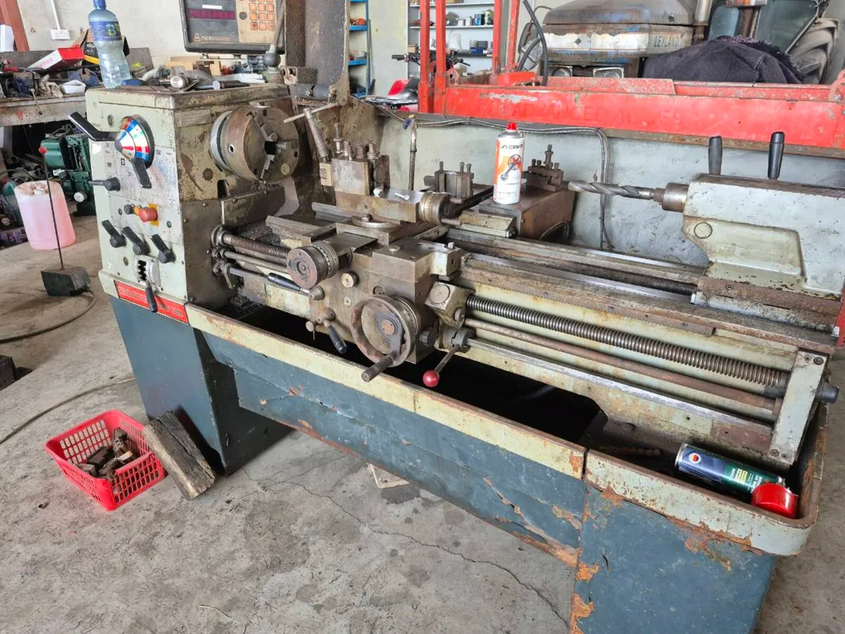 Colchester master lathe - Image 3