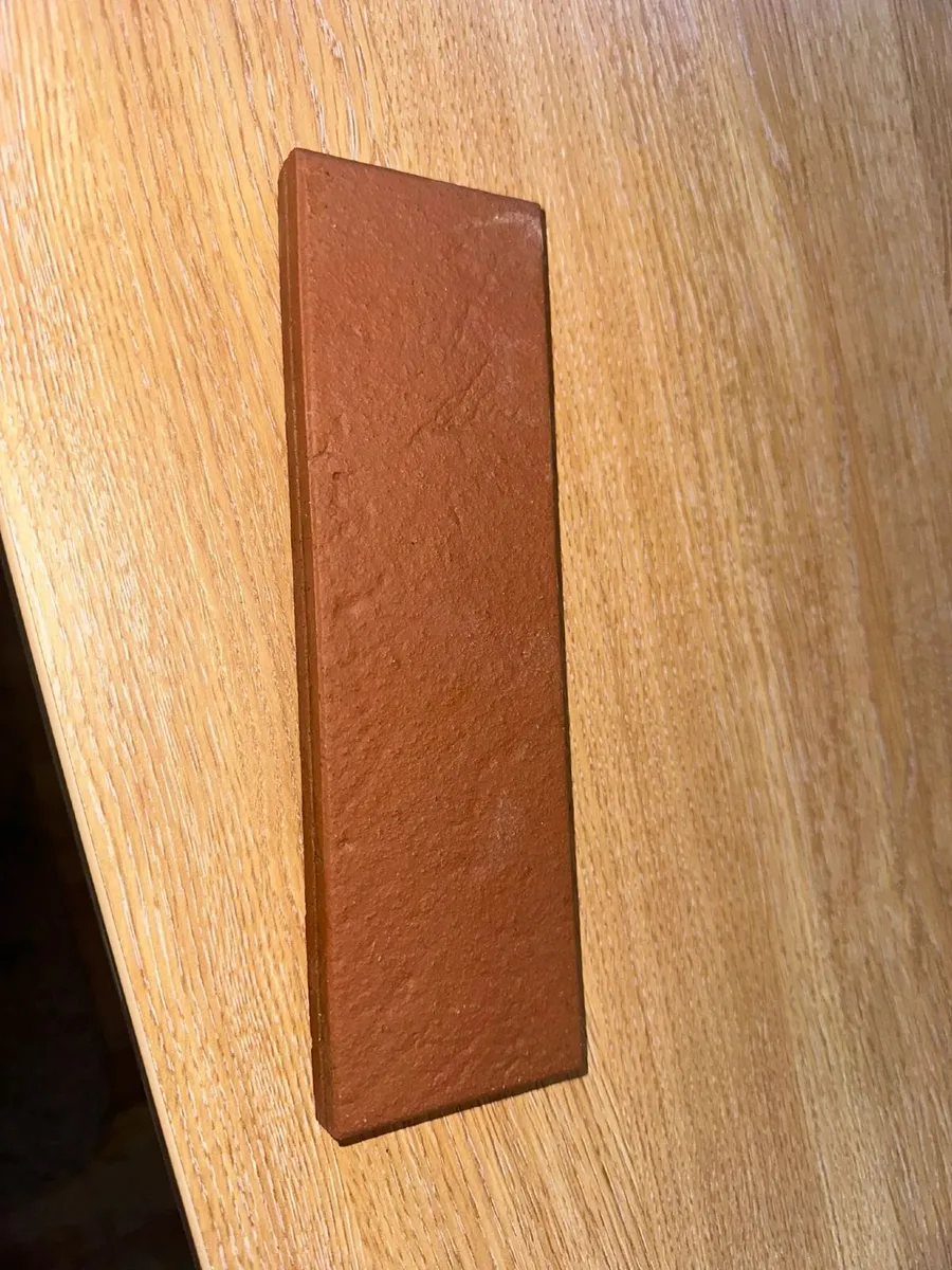 Ibstock  Neptuno red brick slips & corners - Image 2