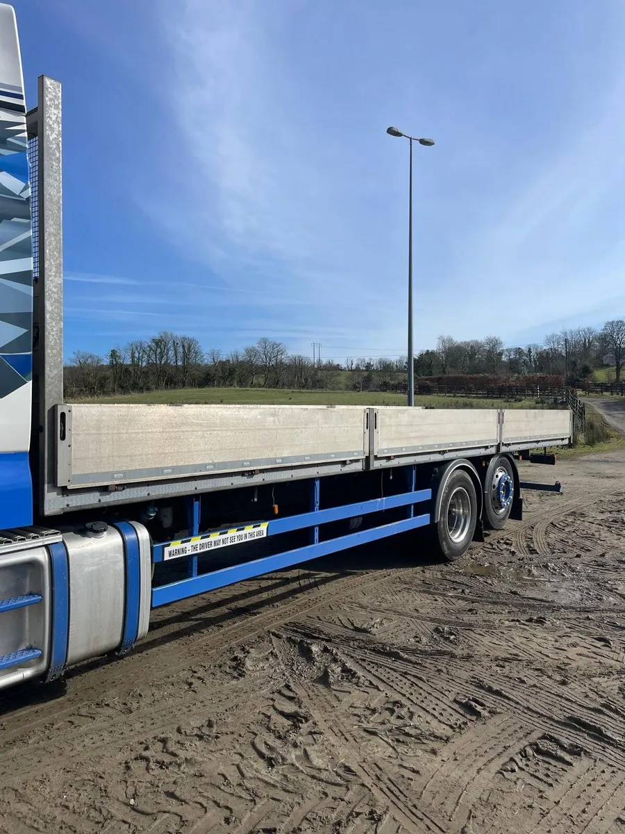 29 foot flat bed body - Image 4