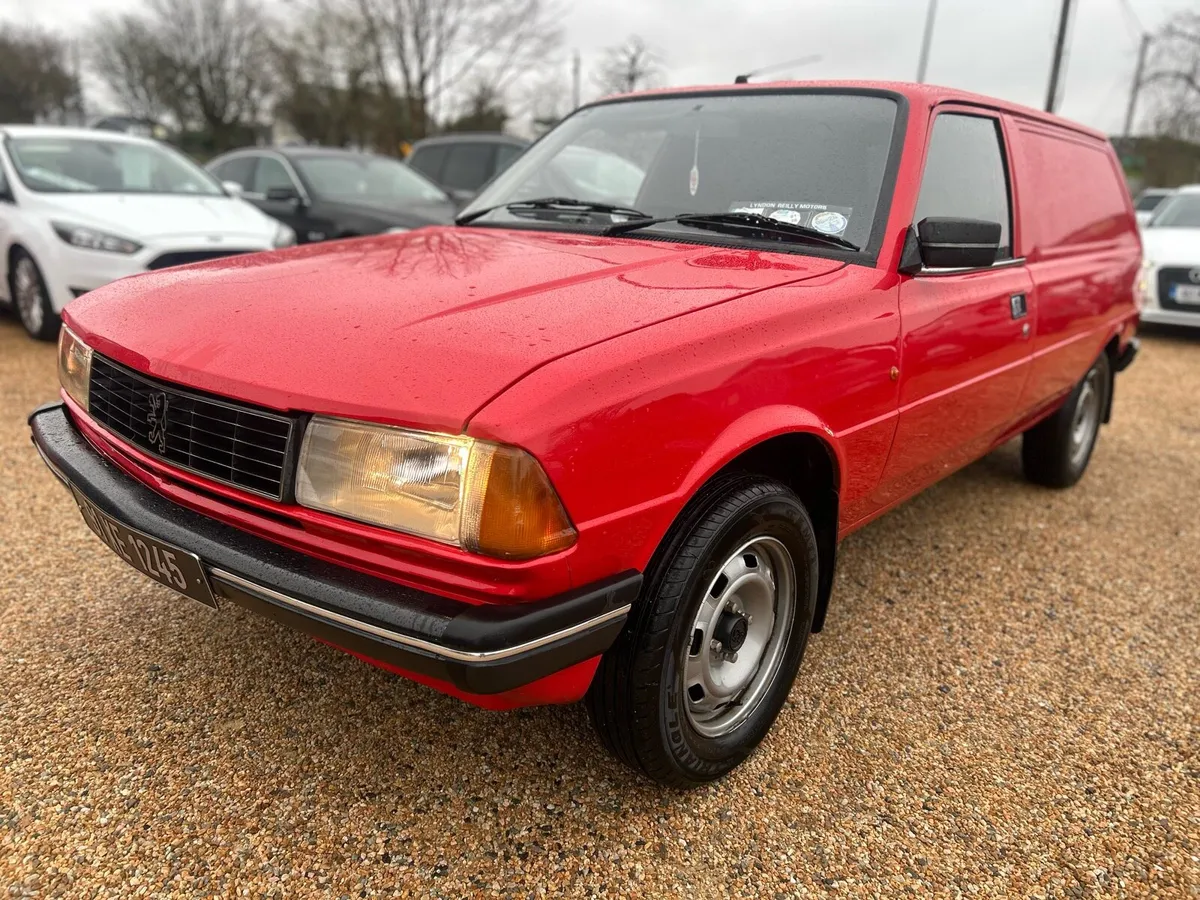 Peugeot 305 van - Image 3
