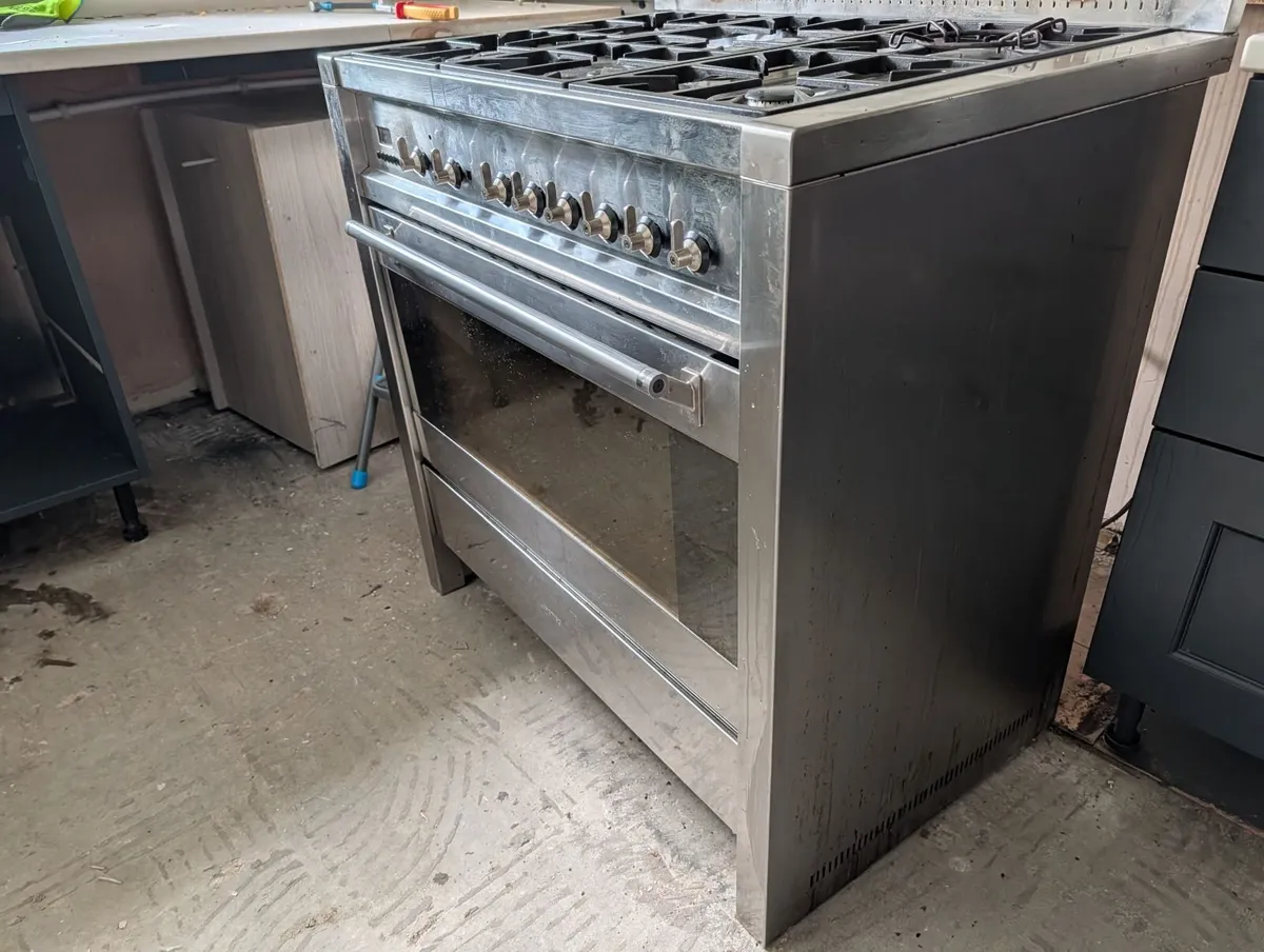 Smeg 90cm gas cooker - Image 1