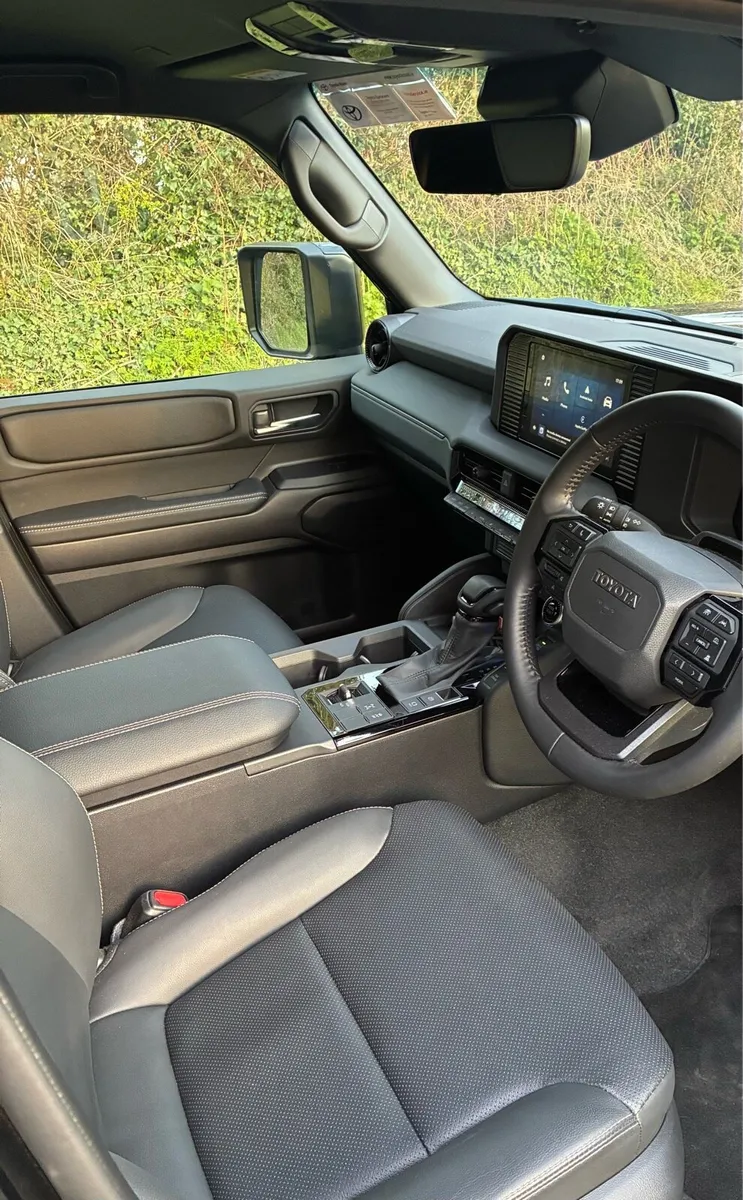 Toyota Land Cruiser 252D - Image 4