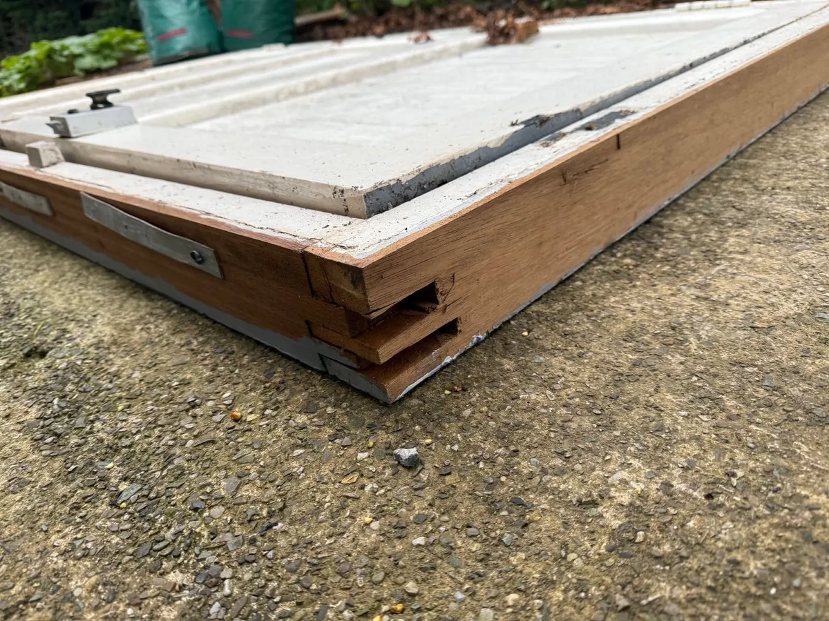 Wide Hardwood Door with Chubb Mortice Lock - Image 4