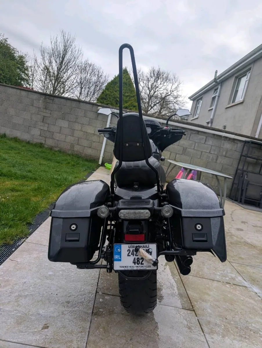 Honda rebel CMX1100 manual - Image 4