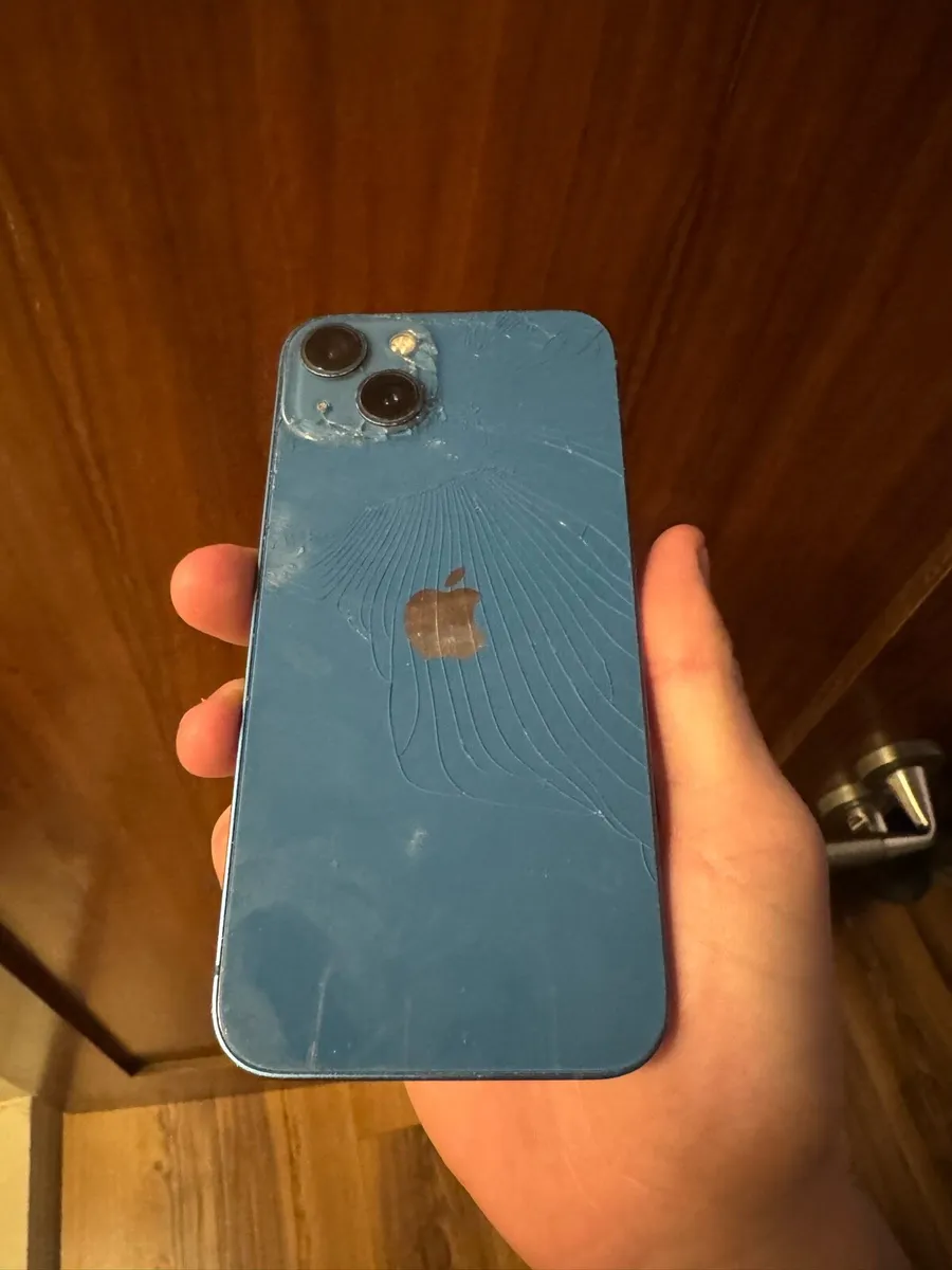 IPhone 13 - Image 3