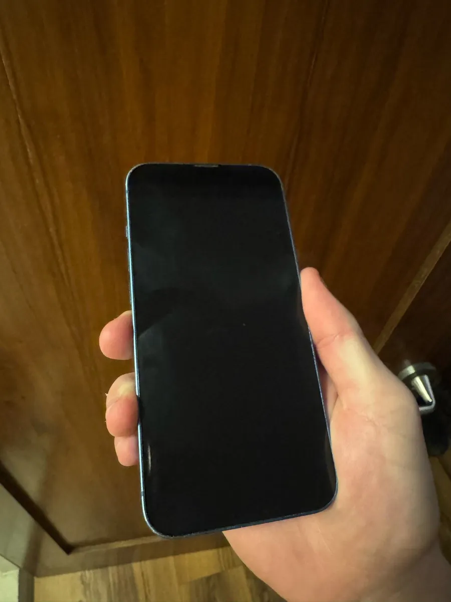 IPhone 13 - Image 2