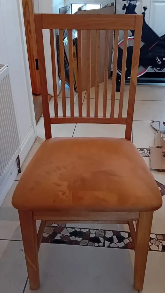 Dining Table and six chairs - Image 1