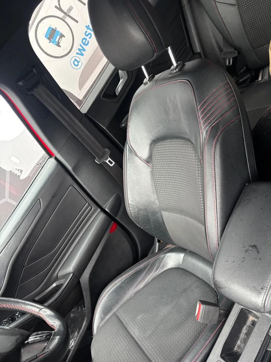 2020 ford focus st-line 1.5 tdci for dismantling - Image 2