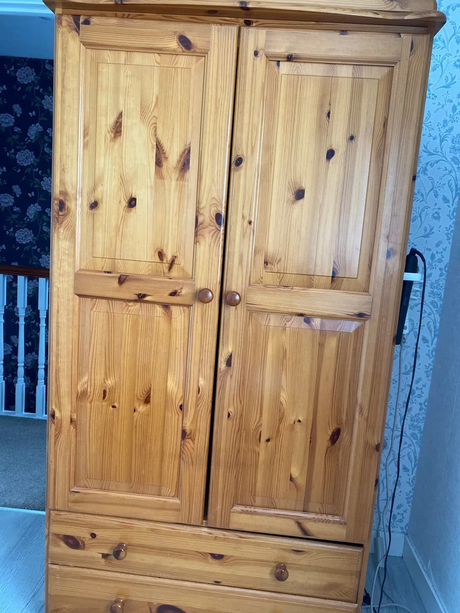 Bedroom furniture - Image 2