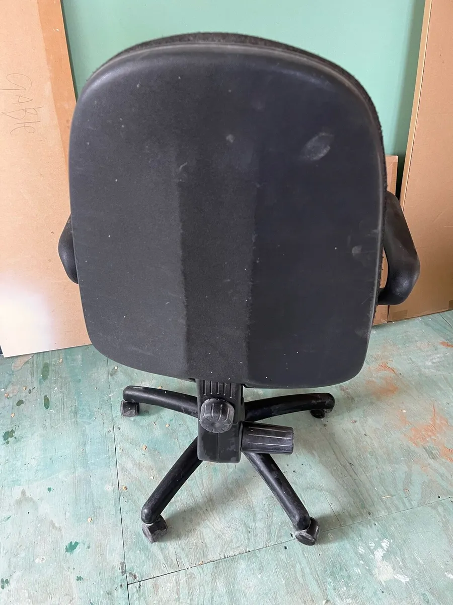 Swivel chairs - Image 3