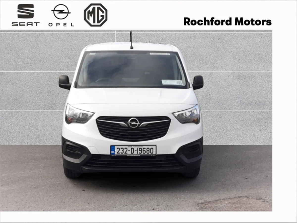 Opel Combo KOMFORT L1H1 100PS D-6SP - Image 2