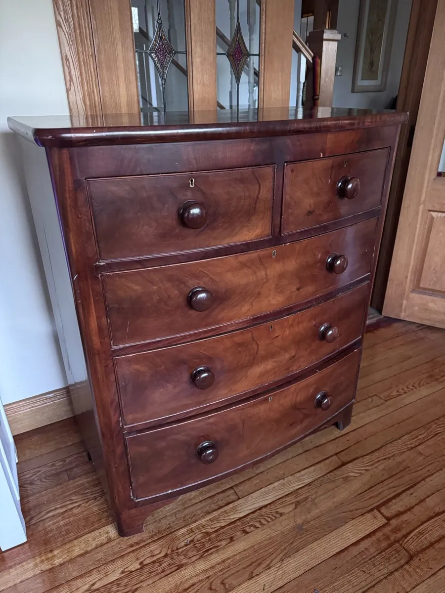 Chest of drawers - Image 1