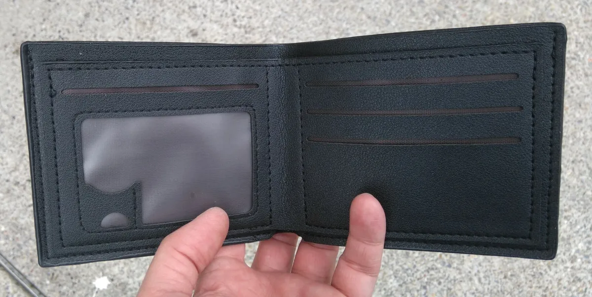 3 Brand New Wallets. - Image 2