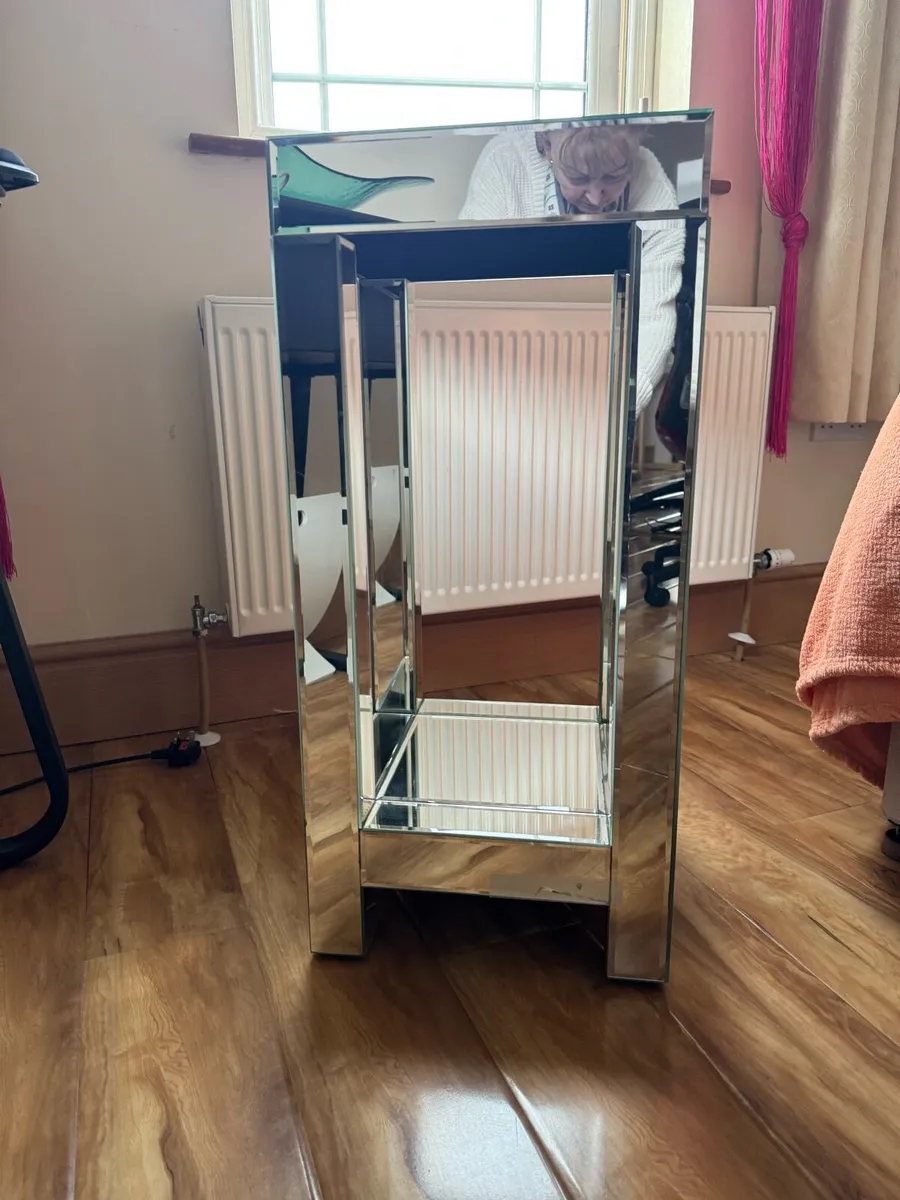 Mirrored lamp table - Image 4