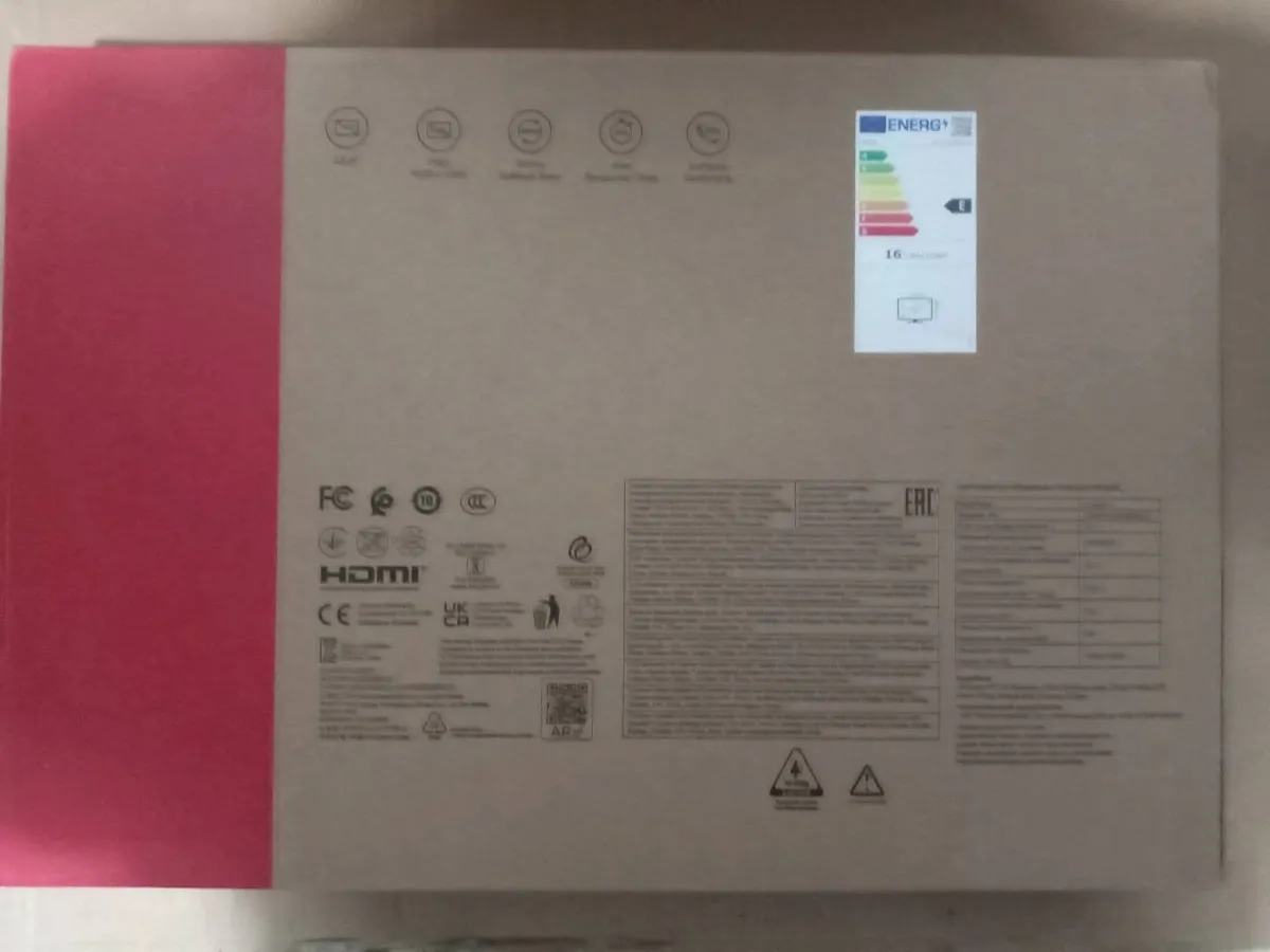 Computer Monitor LENOVO 24" Inch BRAND NEW - Image 3