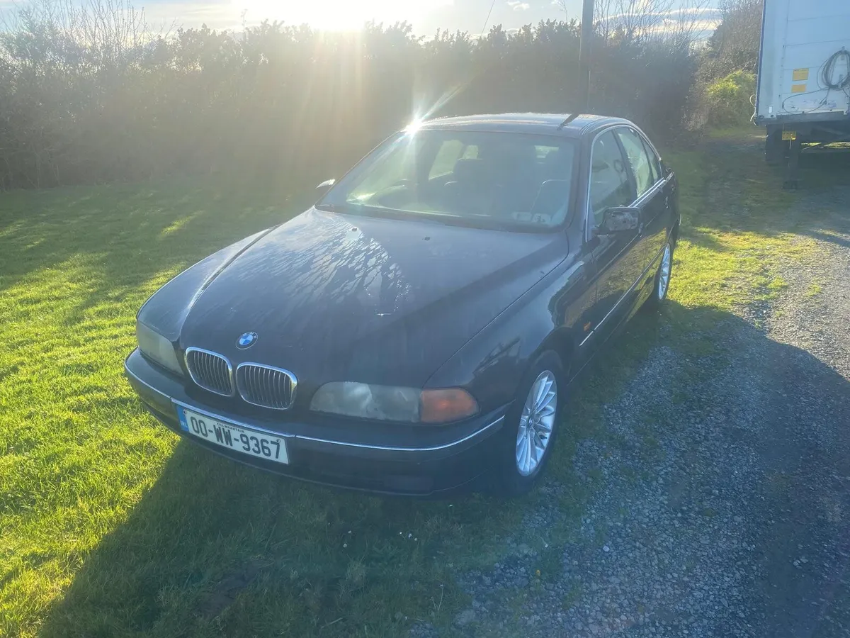 Bmw 520i - Image 1