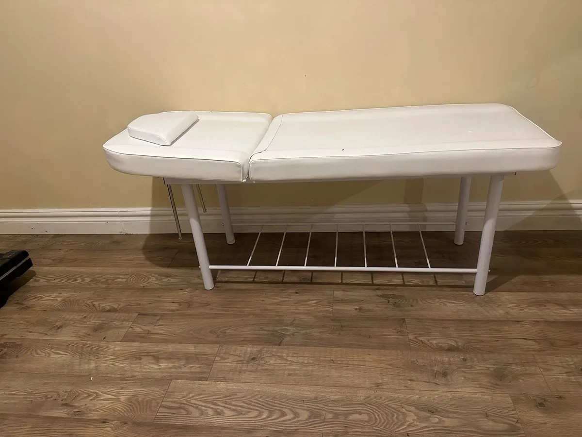 Physio / Massage bed - Image 1