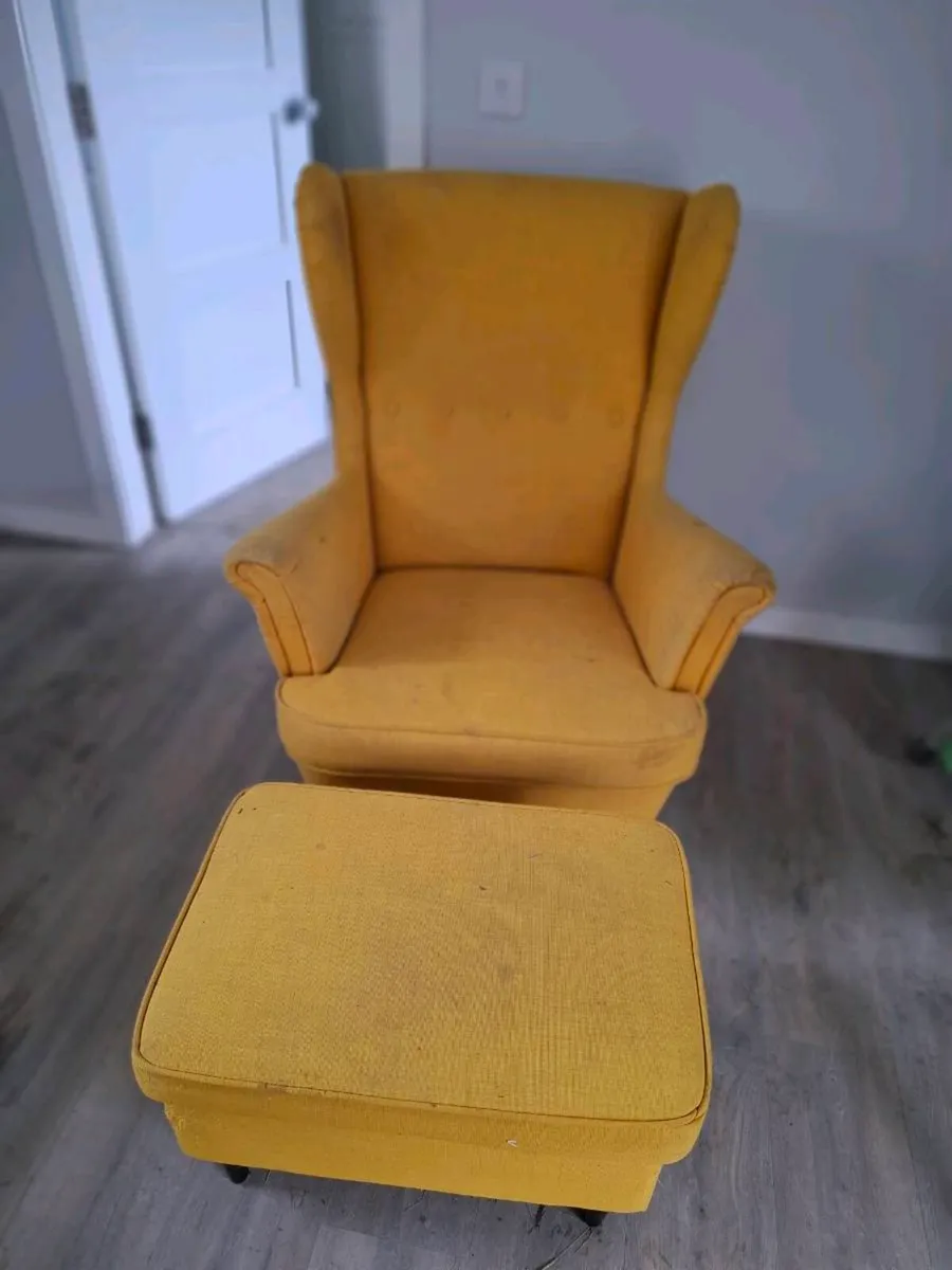 Armchair and footstool - Image 1