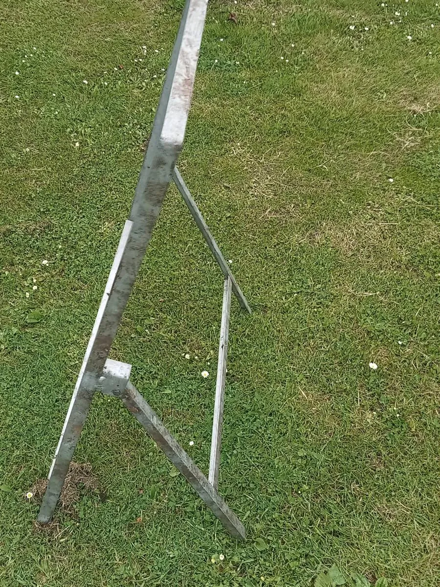 Road side frame - Image 3