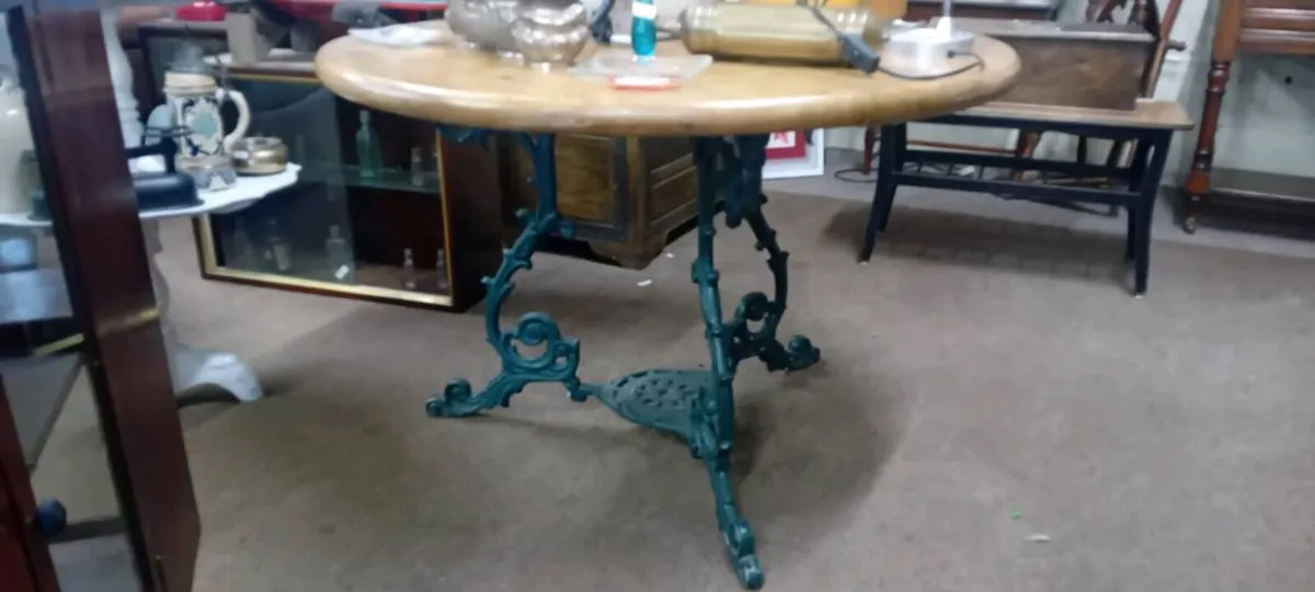 Decorative Cast Iron Based Table