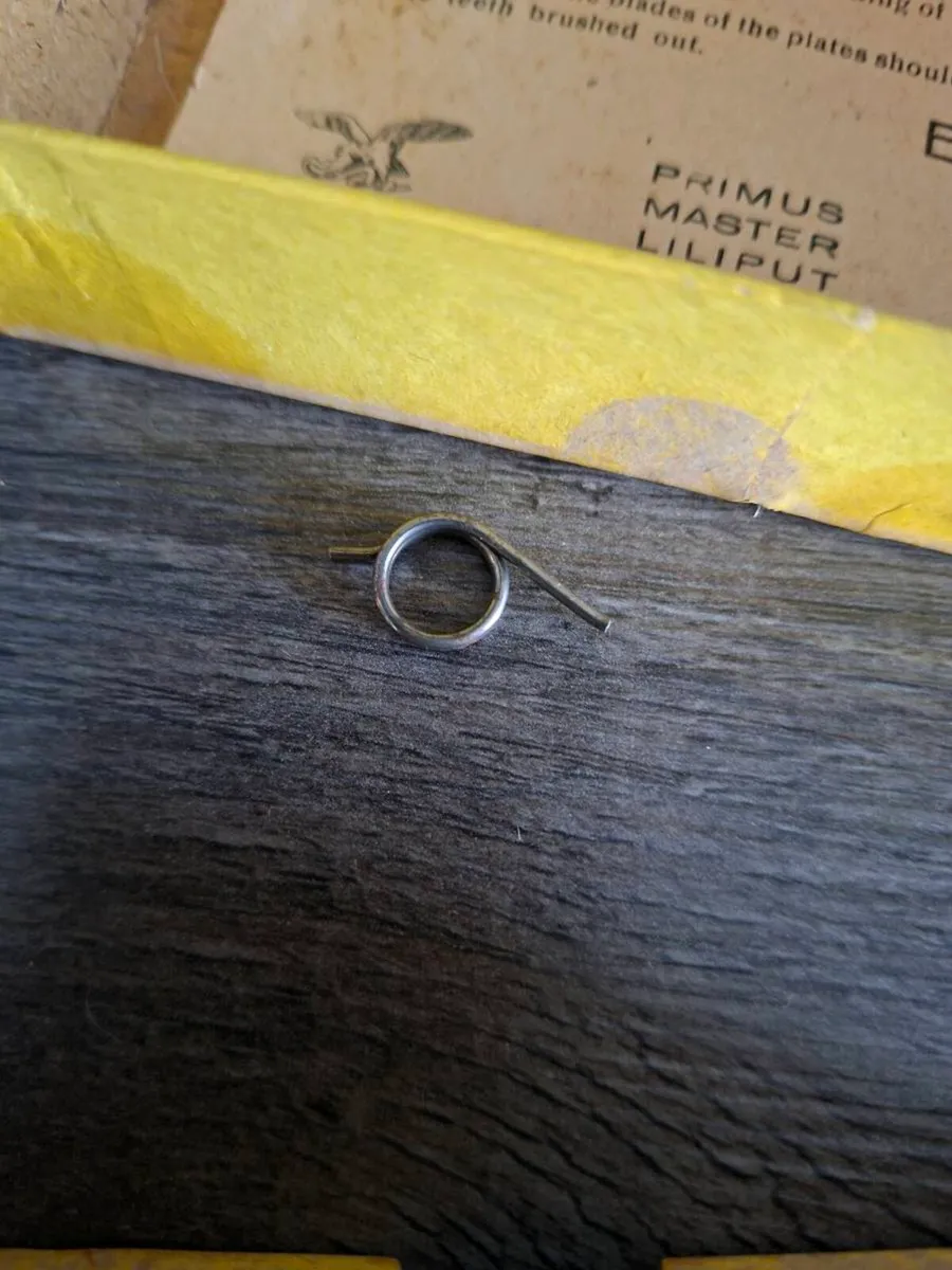 Vintage Hair Clippers with Original box - Image 3