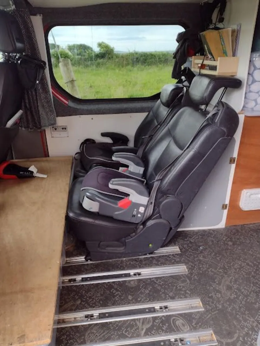 Opel Vivaro Campervan - Image 3