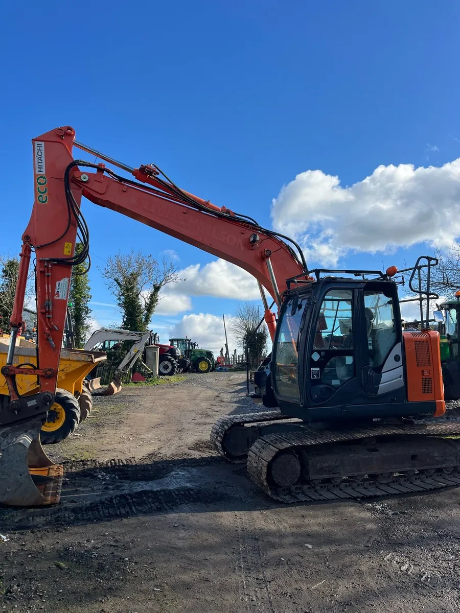2015 HITACHI ZX135-5 - Image 2