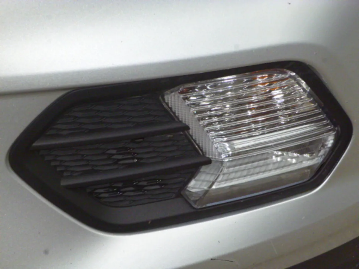 Ford Kuga ZETEC 1.5 TD 120PS M6 FWD 2SEAT 2018 - Image 4