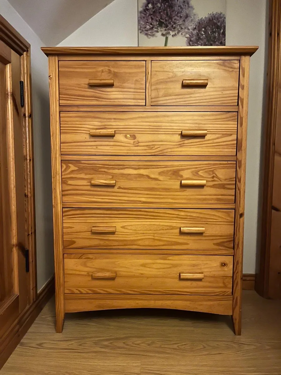 Chest of drawers - Image 1