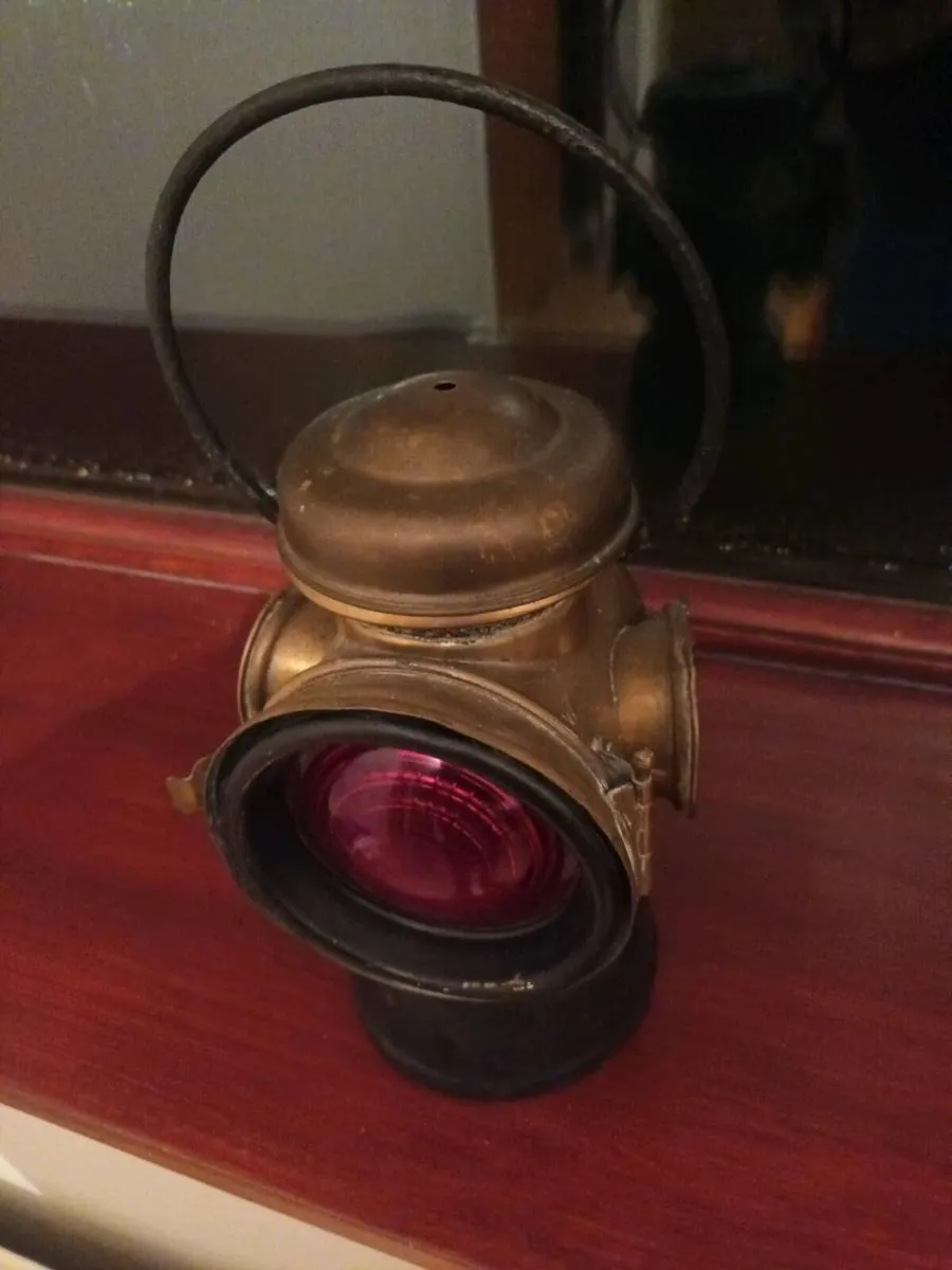 Brass Lamp - Image 1