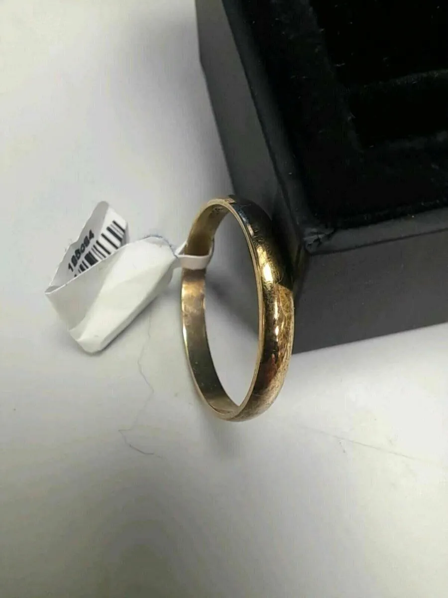 9ct Gold Wedding Band 9k - Image 3