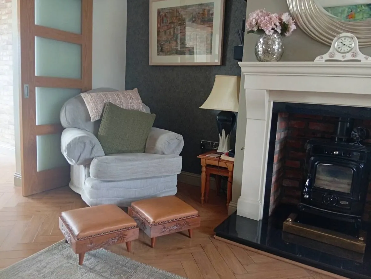 Foot stools - Image 1