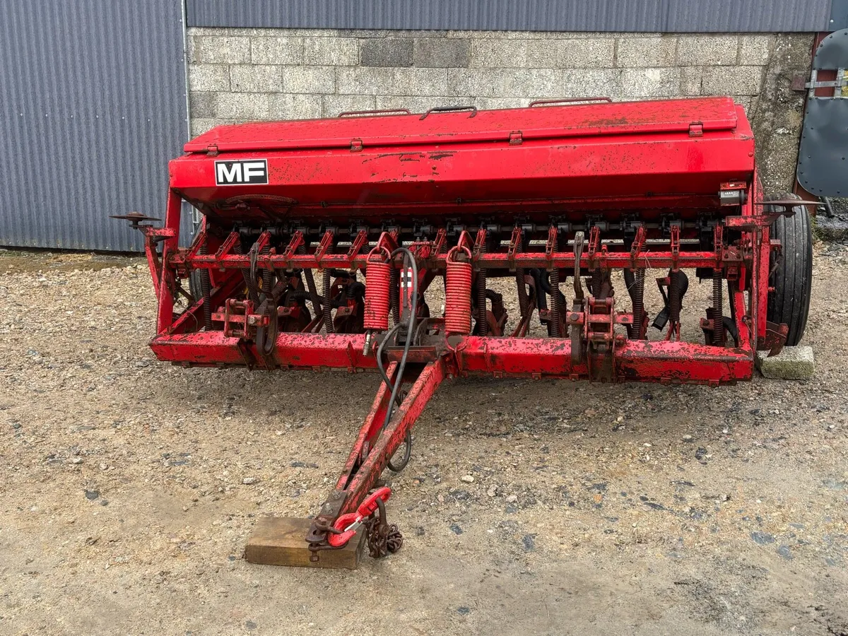 Massey Ferguson 30 seed drill - original - Image 2