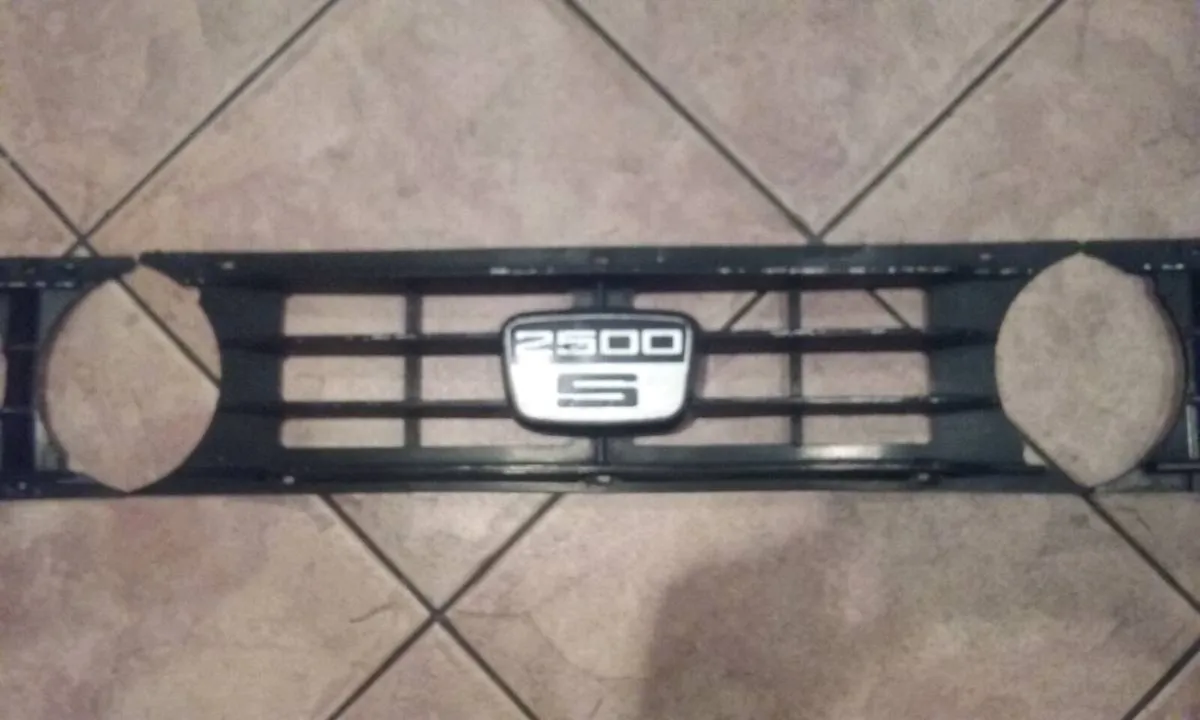 Triumph 2500s Grill - Image 3