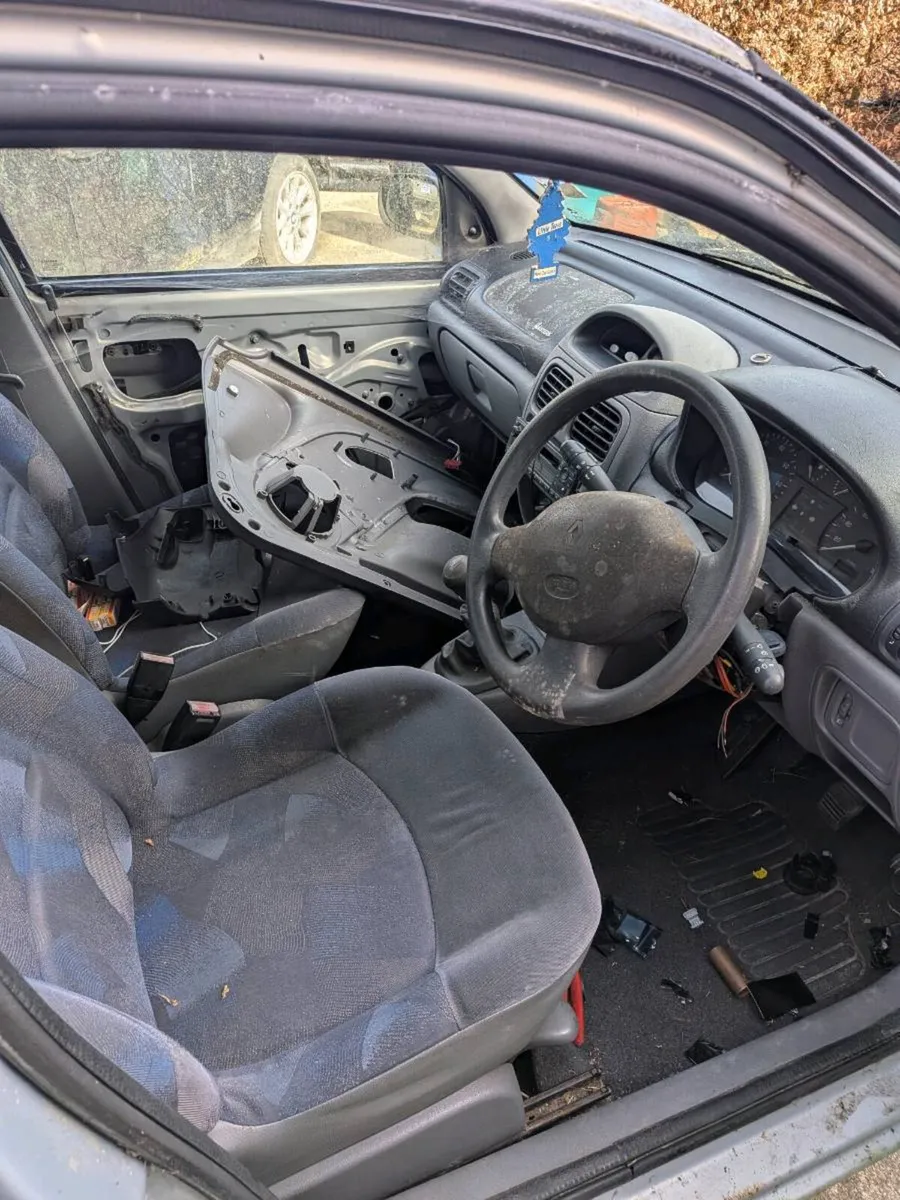 1999 clio 1.2 - Image 4