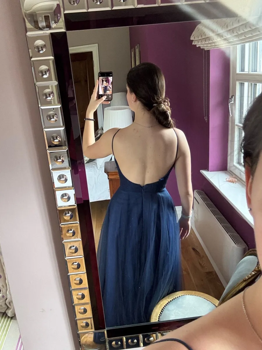 Debs dress - Image 4